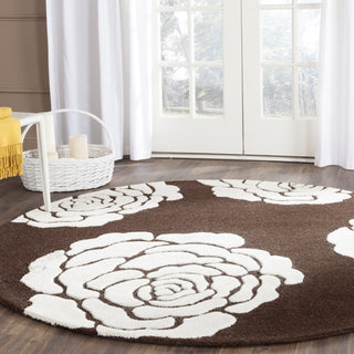 Safavieh Cambridge 782 Brown/Ivory Area Rug Room Scene