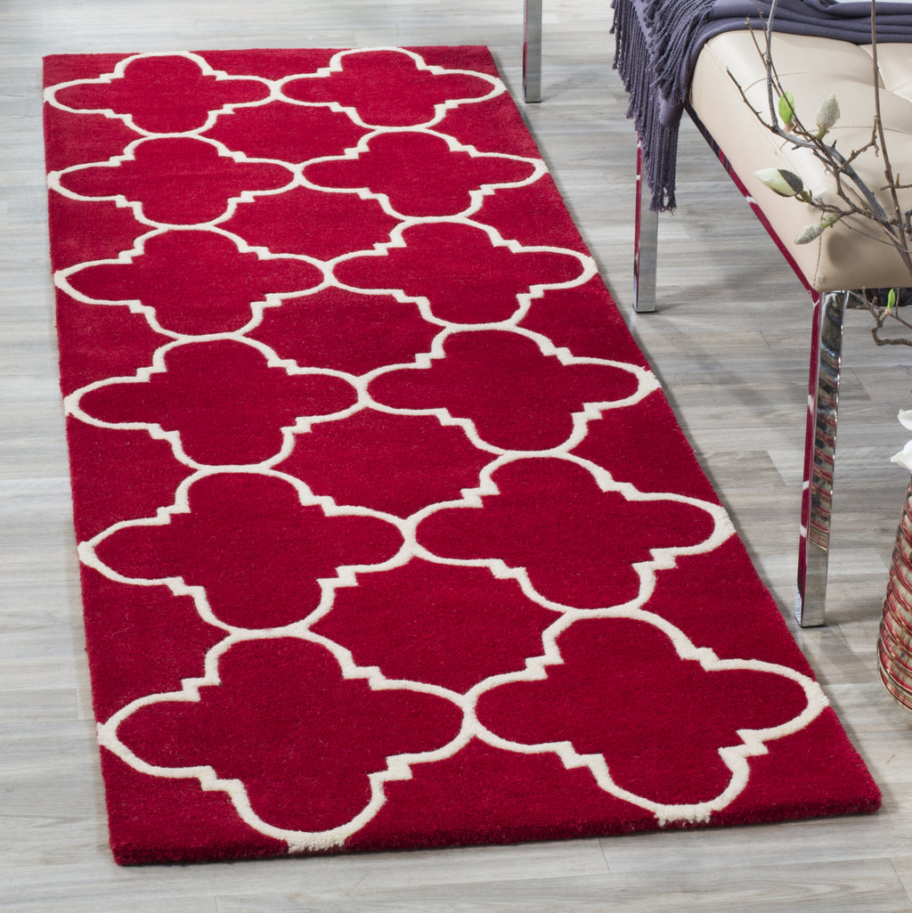 Safavieh Chatham Cht717 Red/Ivory Area Rug Room Scene Feature