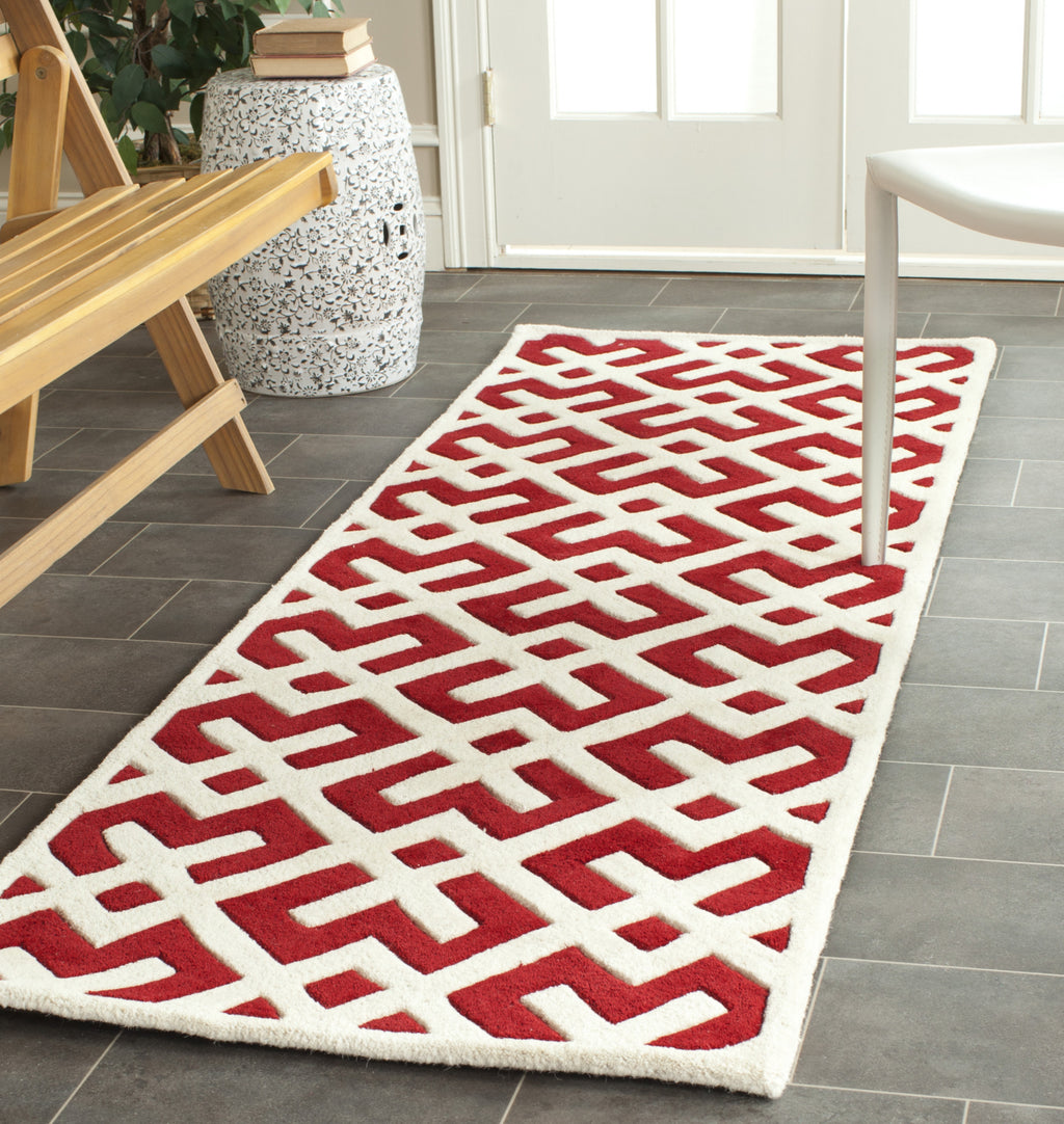 Safavieh Chatham Cht719 Red/Ivory Area Rug Room Scene Feature