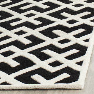 Safavieh Chatham Cht719 Black/Ivory Area Rug Detail