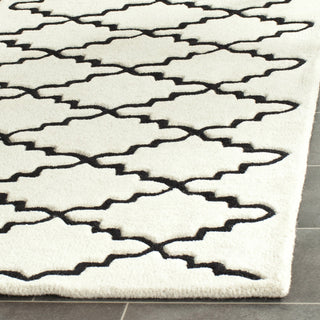 Safavieh Chatham Cht721 Ivory/Black Area Rug Detail