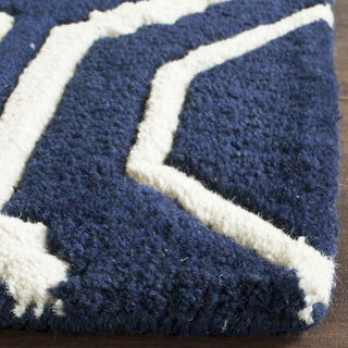 Safavieh Chatham Dark Blue/Ivory Area Rug Detail