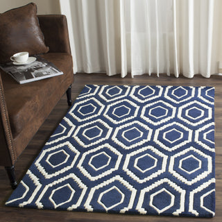 Safavieh Chatham Dark Blue/Ivory Area Rug Room Scene Feature