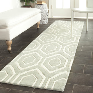 Safavieh Chatham Grey/Ivory Area Rug Room Scene Feature