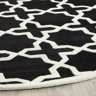 Safavieh Chatham Chatham732 Black/Ivory Area Rug Detail