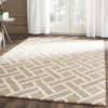 Safavieh Chatham 757 Beige/Ivory Area Rug Room Scene Feature