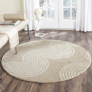 Safavieh Chatham 761 Beige/Ivory Area Rug Room Scene Feature