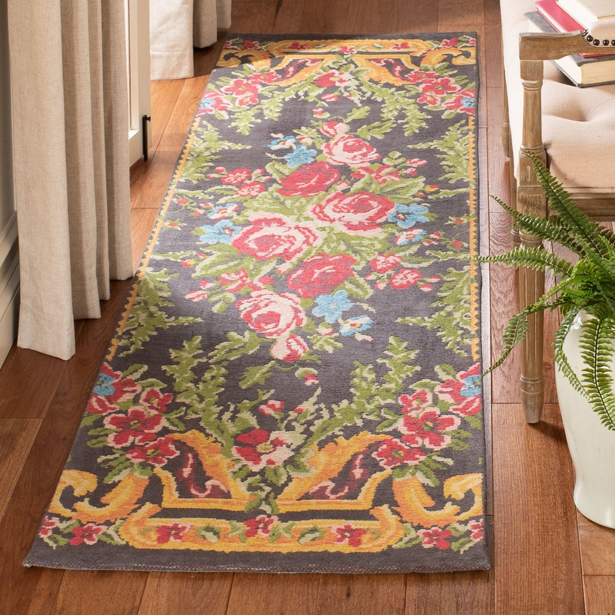 Safavieh Classic Vintage CLV112F Grey/Rose Area Rug