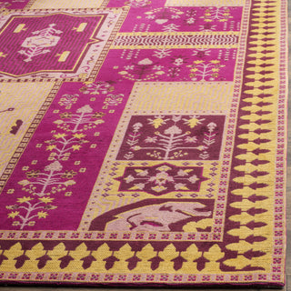 Safavieh Classic Vintage CLV512E Fuchsia/Gold Area Rug 