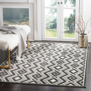 Safavieh Cottage COT934G Dark Grey/Light Grey Area Rug  Feature