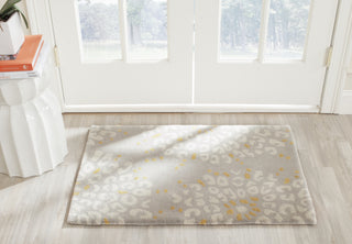 Safavieh Capri 355 Grey/Ivory Area Rug Room Scene Feature