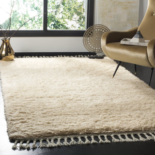 Safavieh Casablanca CSB150 Beige Area Rug Room Scene