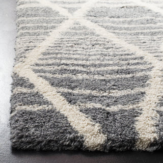 Safavieh Casablanca Shag 250 Grey/Ivory Area Rug Detail