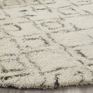 Safavieh Casablanca Shag 845 Ivory/Grey Area Rug Detail