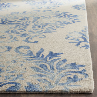 Safavieh Dip Dye 516 Beige/Blue Area Rug Detail