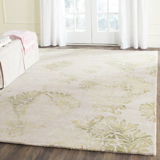 Safavieh Dip Dye 516 Beige/Green Area Rug Room Scene