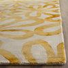 Safavieh Dip Dye 527 Beige/Gold Area Rug Detail