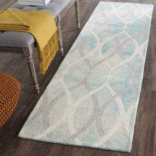 Safavieh Dip Dye 534 Green/Ivory Grey Area Rug Room Scene