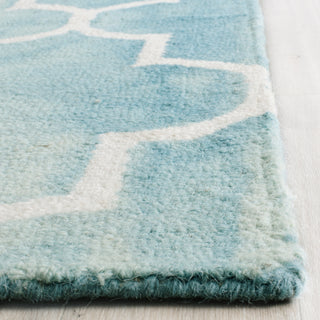 Safavieh Dip Dye 535 Turquoise/Ivory Area Rug Detail