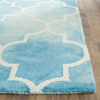 Safavieh Dip Dye 535 Turquoise/Ivory Area Rug Detail