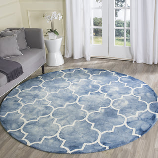 Safavieh Dip Dye 535 Blue/Ivory Area Rug Room Scene