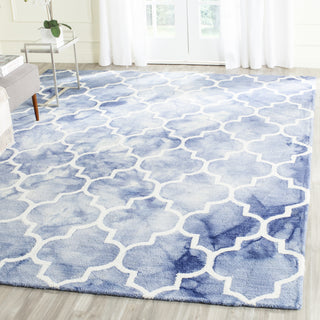 Safavieh Dip Dye 535 Blue/Ivory Area Rug Room Scene