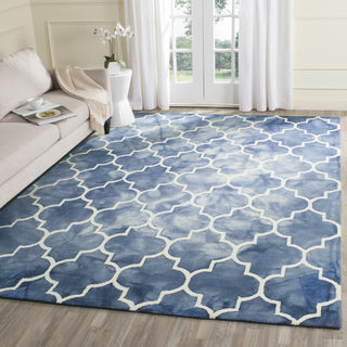 Safavieh Dip Dye 535 Navy/Ivory Area Rug Room Scene