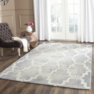 Safavieh Dip Dye 536 Grey/Ivory Area Rug Room Scene