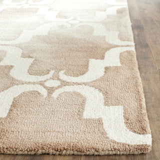 Safavieh Dip Dye 536 Beige/Ivory Area Rug Detail