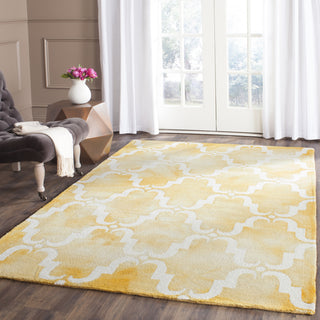 Safavieh Dip Dye 536 Gold/Ivory Area Rug Room Scene