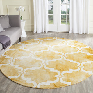 Safavieh Dip Dye 536 Gold/Ivory Area Rug Room Scene Feature