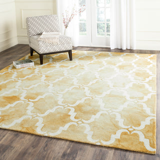 Safavieh Dip Dye 536 Gold/Ivory Area Rug Room Scene