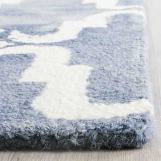 Safavieh Dip Dye 536 Blue/Ivory Area Rug Detail