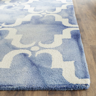 Safavieh Dip Dye 536 Blue/Ivory Area Rug Detail