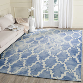 Safavieh Dip Dye 536 Blue/Ivory Area Rug Room Scene