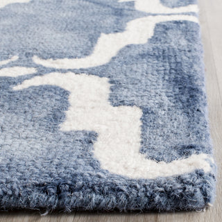 Safavieh Dip Dye 536 Navy/Ivory Area Rug Detail