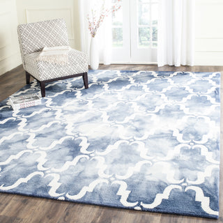 Safavieh Dip Dye 536 Navy/Ivory Area Rug Room Scene