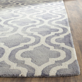 Safavieh Dip Dye 537 Grey/Ivory Area Rug Detail