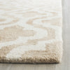 Safavieh Dip Dye 537 Beige/Ivory Area Rug Detail