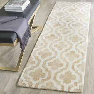 Safavieh Dip Dye 537 Beige/Ivory Area Rug Room Scene