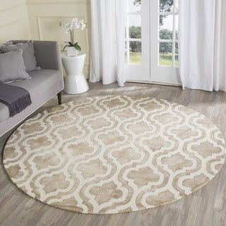 Safavieh Dip Dye 537 Beige/Ivory Area Rug Room Scene