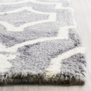 Safavieh Dip Dye 538 Grey/Ivory Area Rug Detail