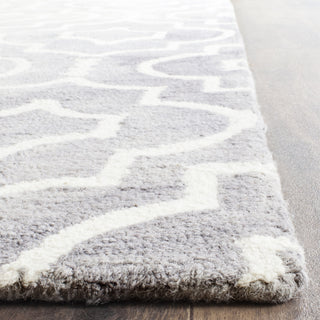 Safavieh Dip Dye 538 Grey/Ivory Area Rug Detail