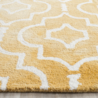 Safavieh Dip Dye 538 Gold/Ivory Area Rug Detail