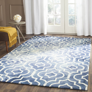 Safavieh Dip Dye 538 Navy/Ivory Area Rug Room Scene Feature