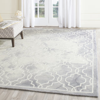 Safavieh Dip Dye 539 Grey/Ivory Area Rug Room Scene