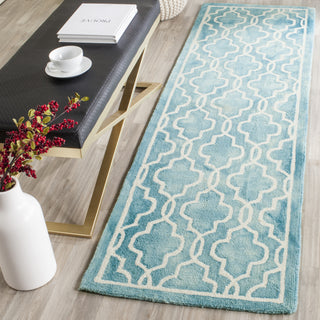 Safavieh Dip Dye 539 Turquoise/Ivory Area Rug Room Scene