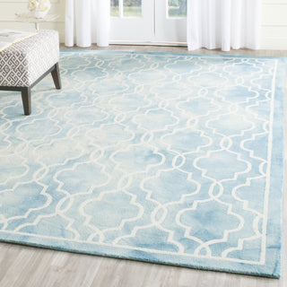 Safavieh Dip Dye 539 Turquoise/Ivory Area Rug Room Scene