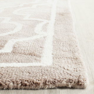 Safavieh Dip Dye 539 Beige/Ivory Area Rug Detail