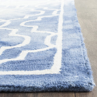 Safavieh Dip Dye 539 Blue/Ivory Area Rug Detail